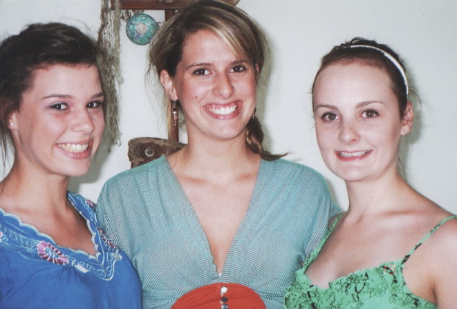 Photo: Emma, Rebecca, Georgia