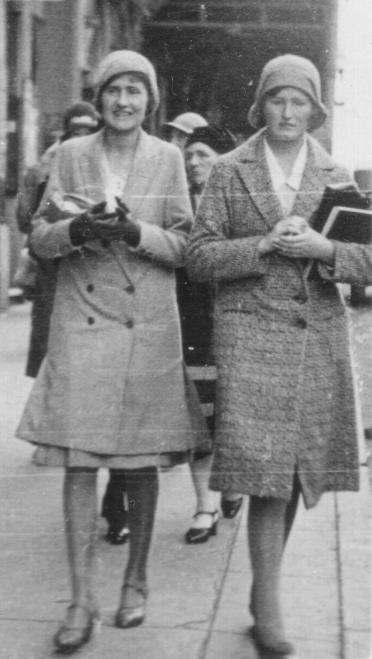 Photo: Jean and Jessie Peden