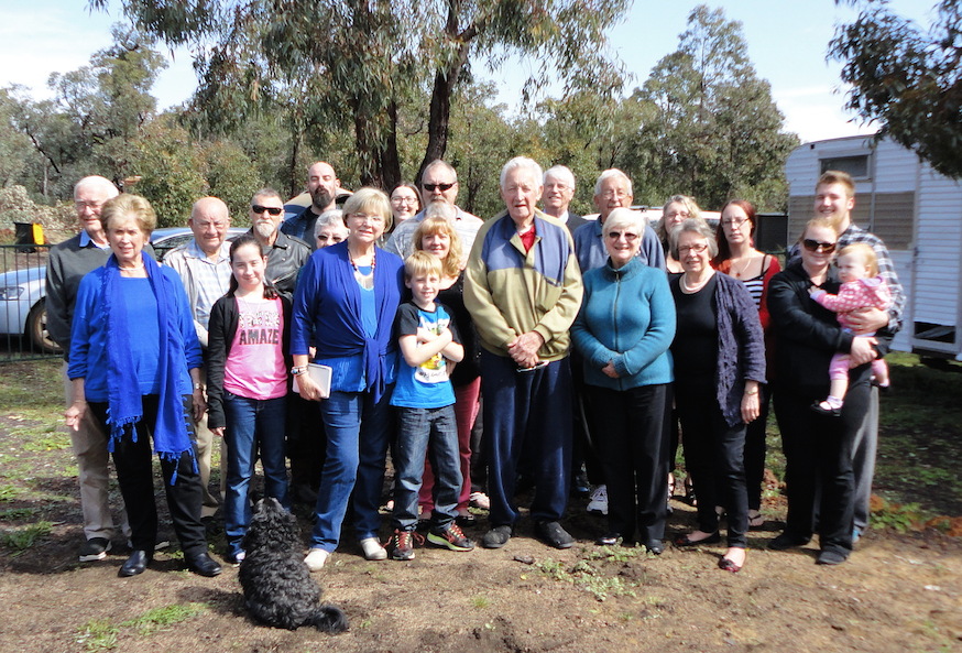 Ron Bradford and relatives, 12 Sep 2015
